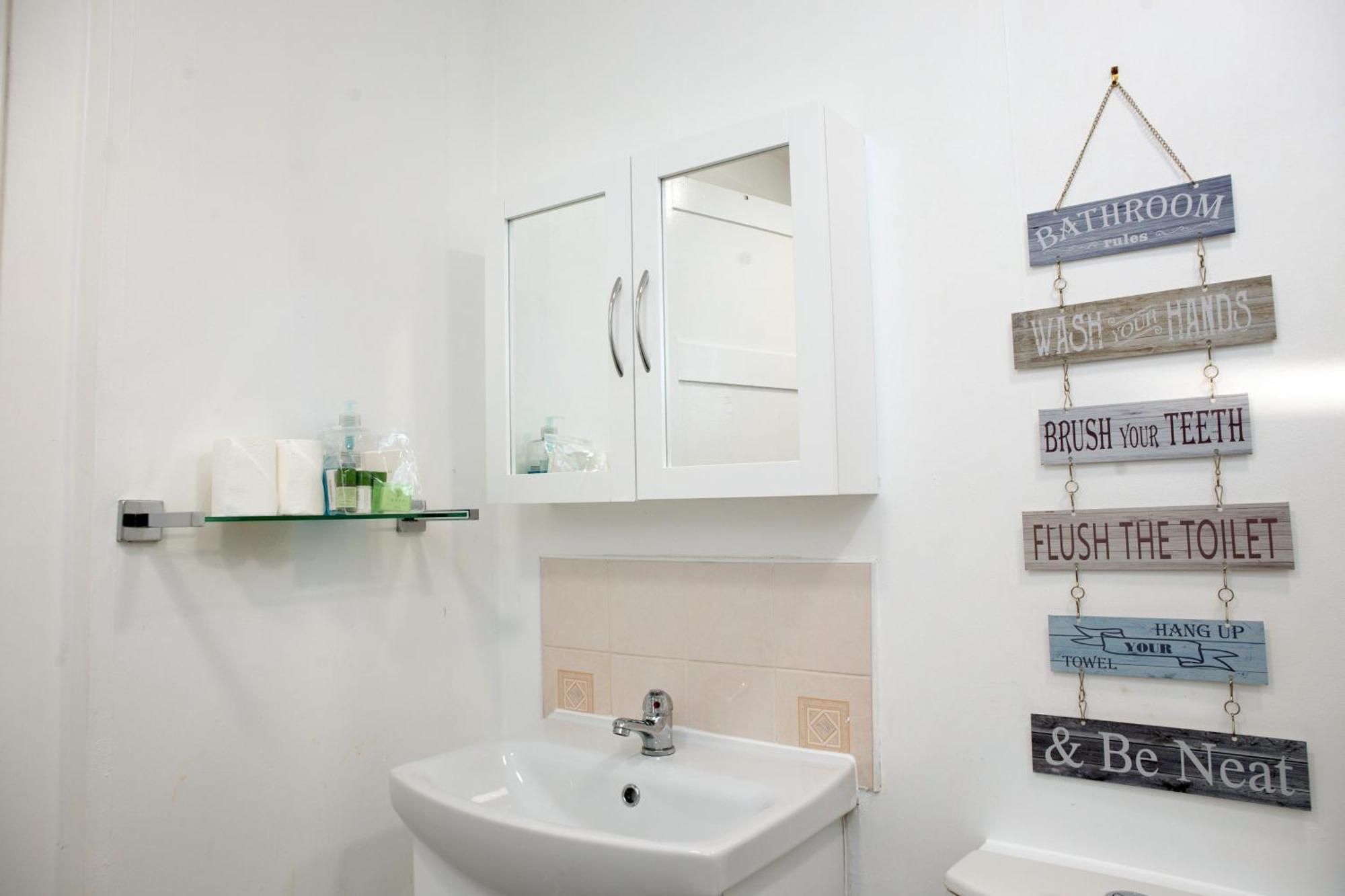 The Summit West End- Elegant Apartment With Free Parking In Prime Location Αμπερντήν Εξωτερικό φωτογραφία
