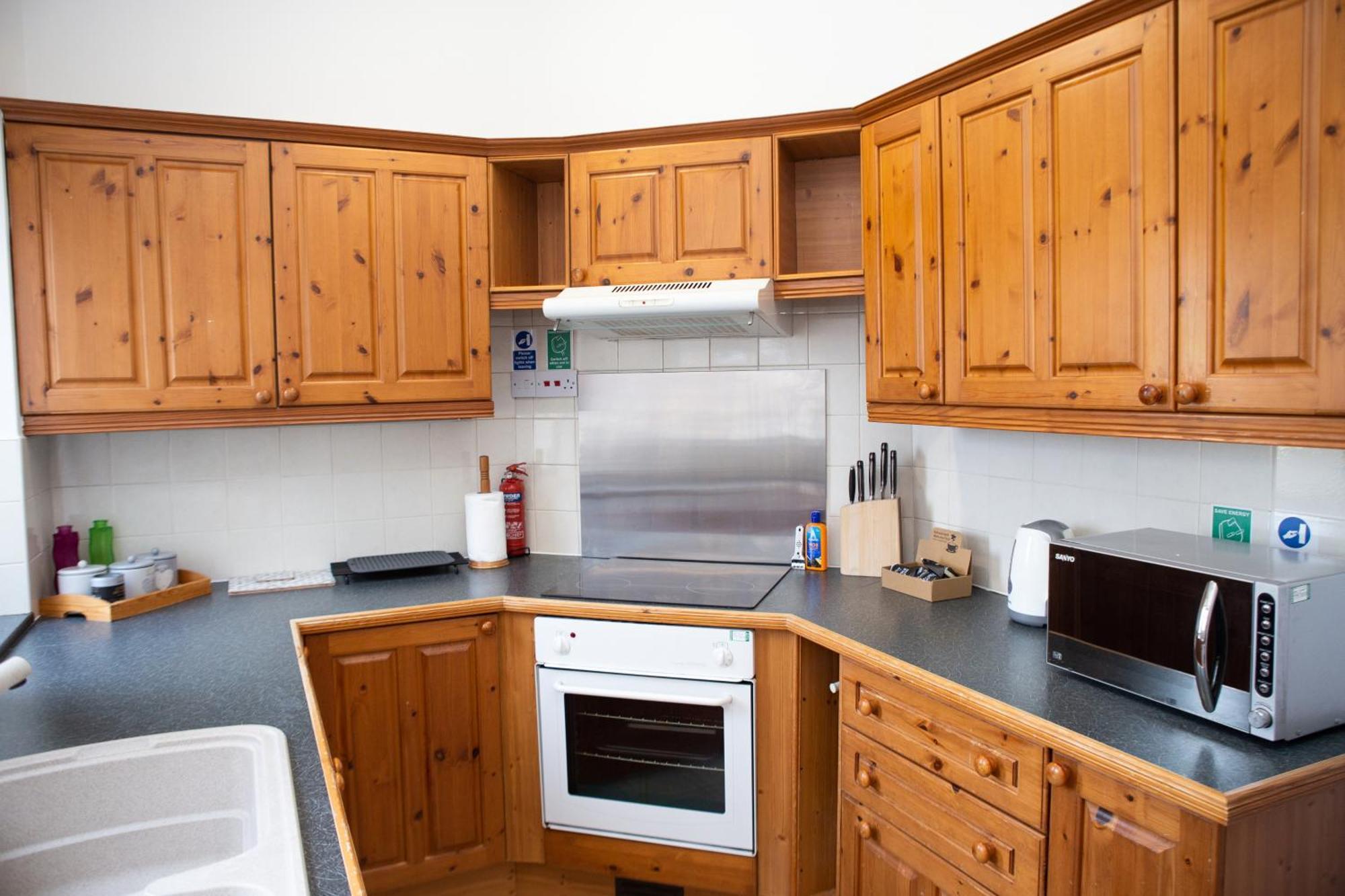 The Summit West End- Elegant Apartment With Free Parking In Prime Location Αμπερντήν Εξωτερικό φωτογραφία